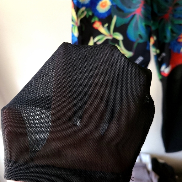 Nike tropical legging with mesh L - Picture 7 of 8